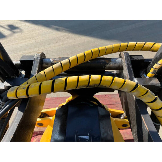 2016 Engcon EC30-40383697