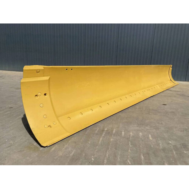 2024 كاتربيلر 140G-40384011