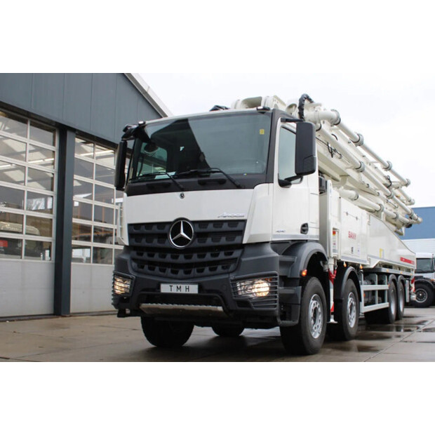 2025 Mercedes-Benz Arocs 4840-40417624