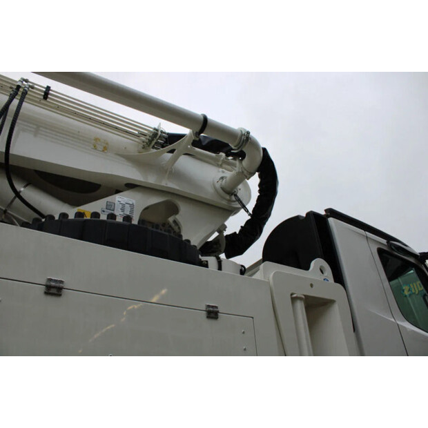 2025 Mercedes-Benz Arocs 4840-40417638