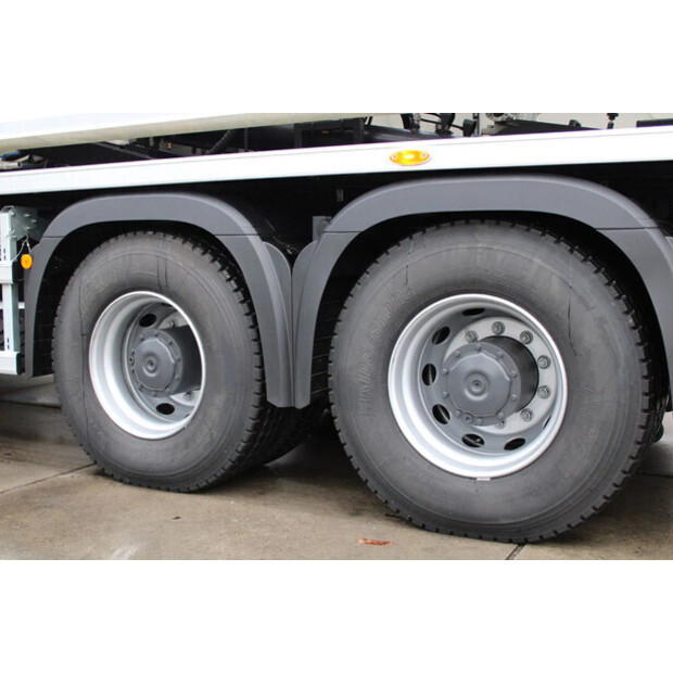 2025 Mercedes-Benz Arocs 4840-40417642