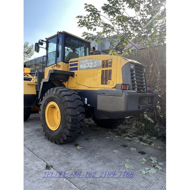 2021 Komatsu WA320-40437845