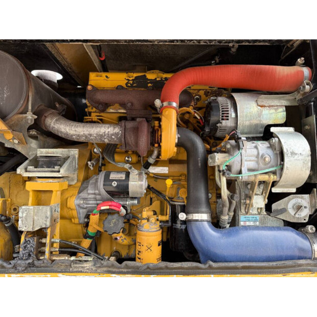 2010 Caterpillar M313D-40438211