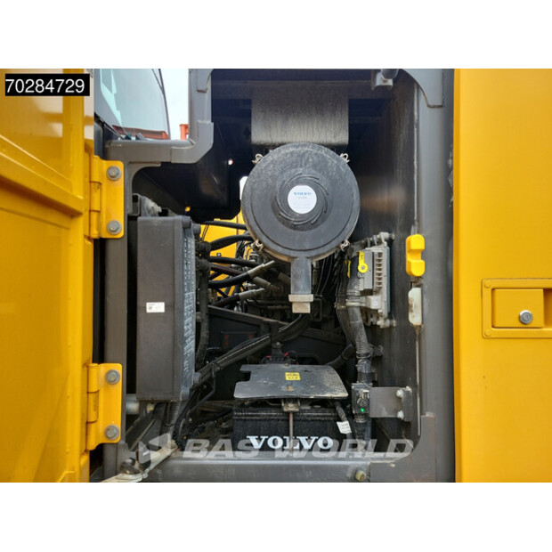 2020 فولفو EC200EL-40438315