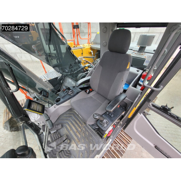 2020 فولفو EC200EL-40438316