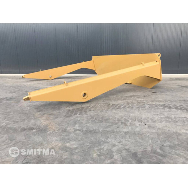 2024 كاتربيلر 740B-40457012