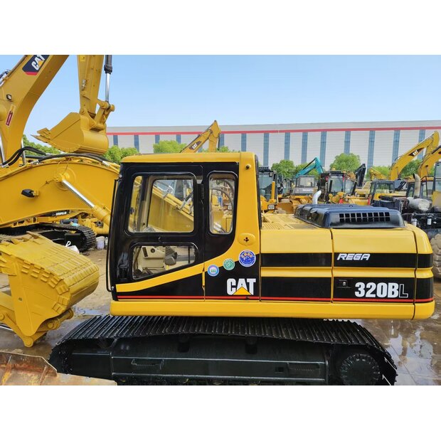 2020 Caterpillar 320BL-40488263