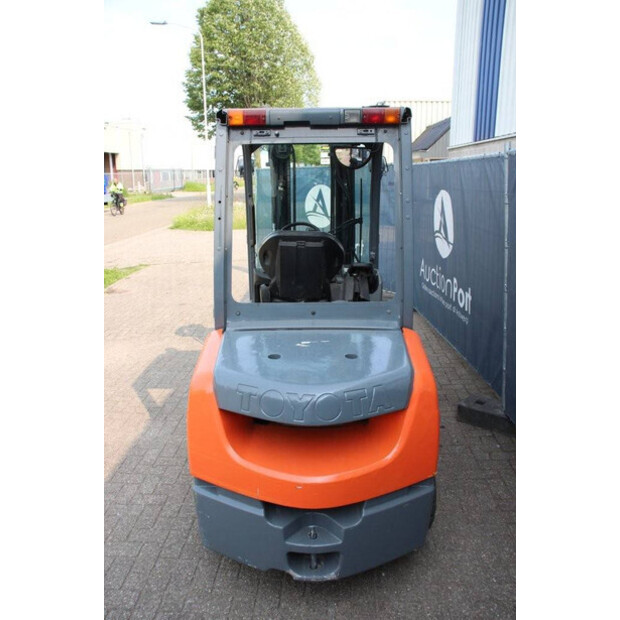 2012 Toyota 52-8FDJF35-40494418