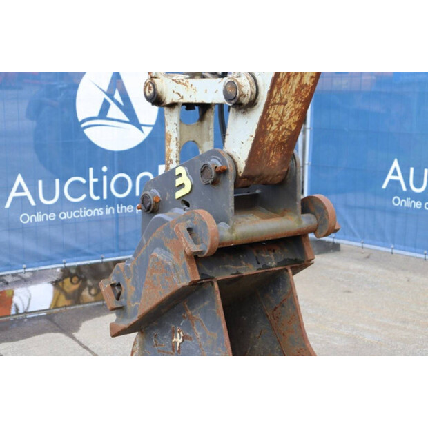 2018 TAKEUCHI TB2150-40496574
