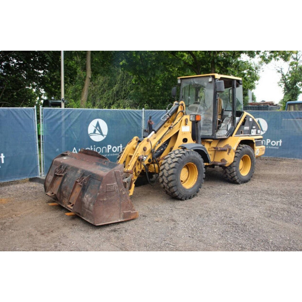 2001 Caterpillar 908-40500931