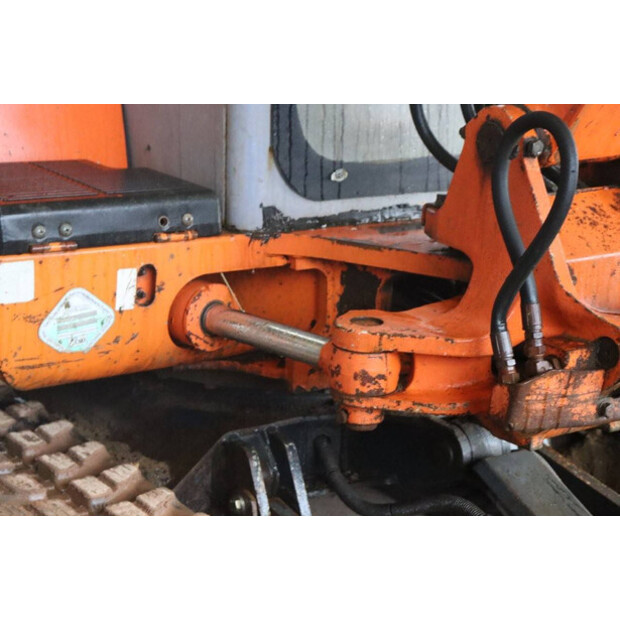 2001 Hitachi EX30-2-40505859