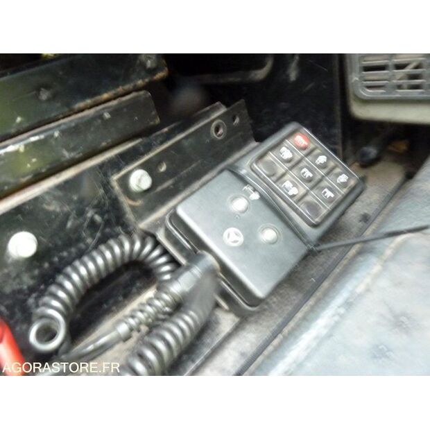 1999 Mercedes-Benz 1835-40520943