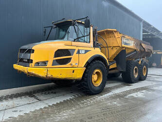 Image de TOMBEREAUX DE CHANTIER 2012 Volvo A30F