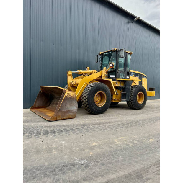 2002 كاتربيلر 938G-40555806