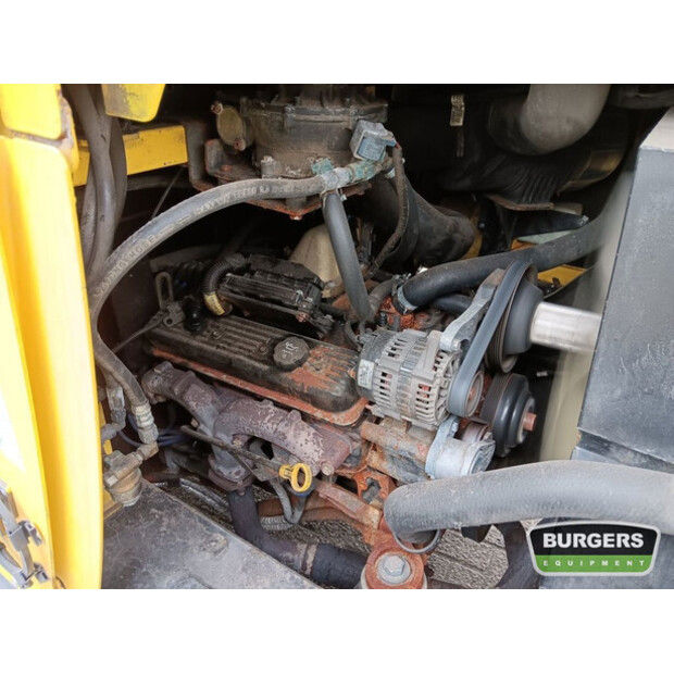 2013 Hyster H8.0FT9-40558830