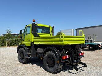 Image for COMMERCIAL VEHICLES 2006 Unimog U400