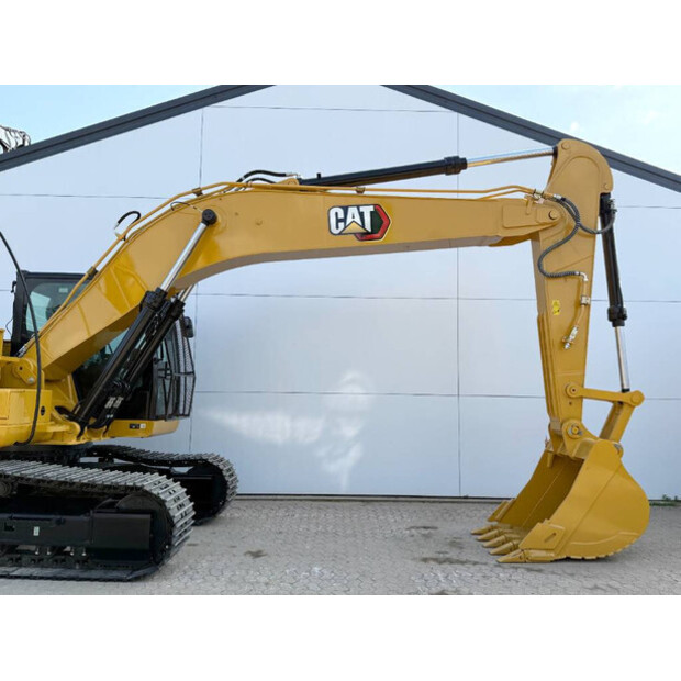 2025 Caterpillar 323D3-40576158