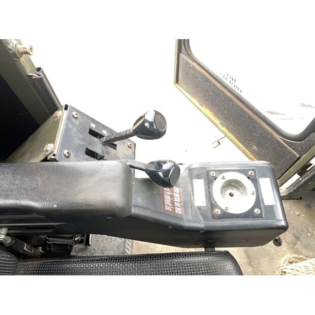 2005 LIFT KING LK25P44-40592030