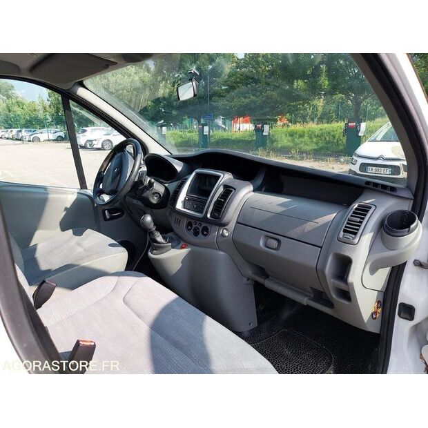 2013 Renault Trafic-40593448