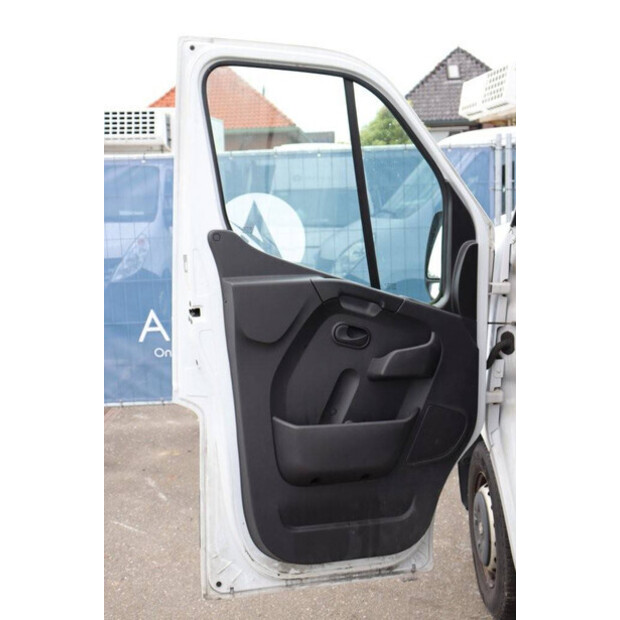 2020 Renault Master-40597658