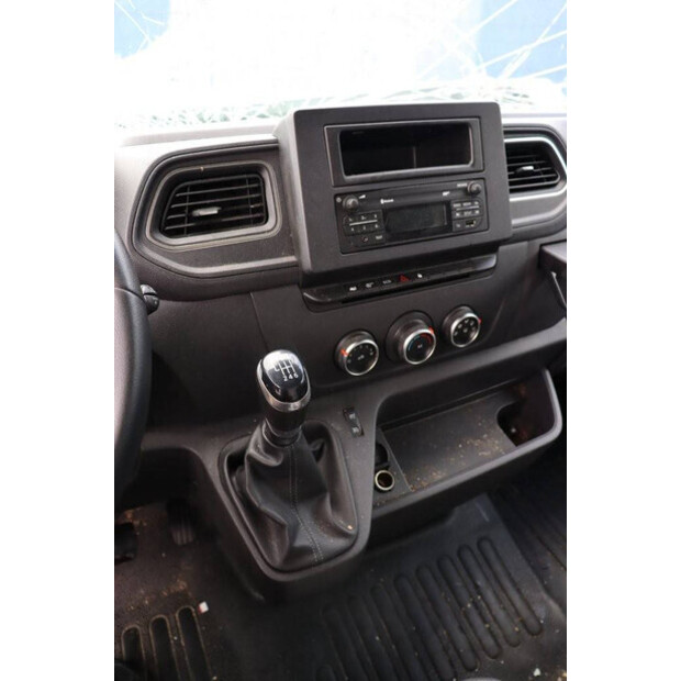 2020 Renault Master-40597668