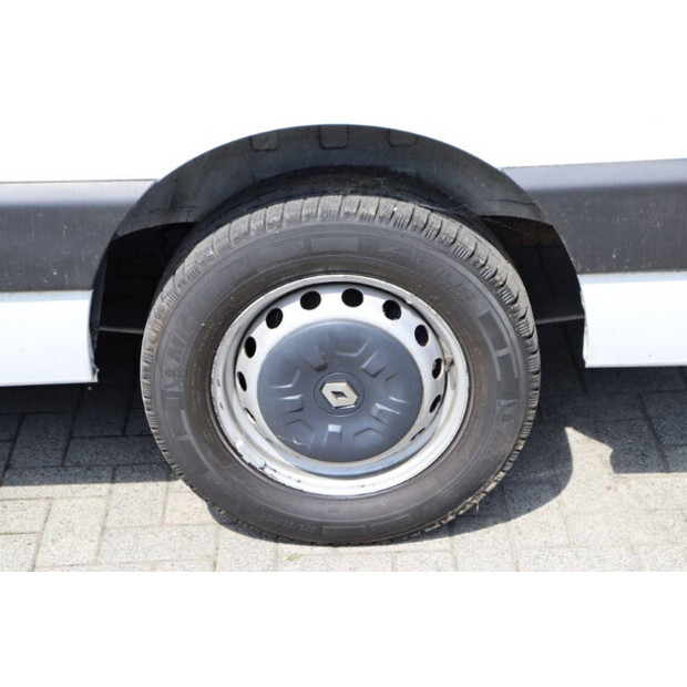 2020 Renault Master-40598149