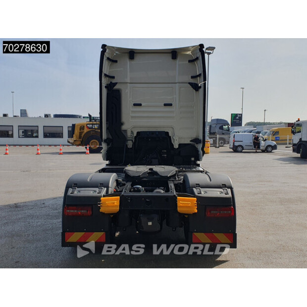 2025 مان TGX 18.520-40602800