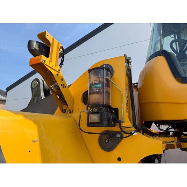 2018 Volvo L220H-40605816