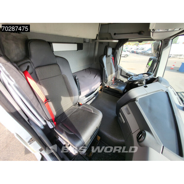 2021 Renault T440-40606177