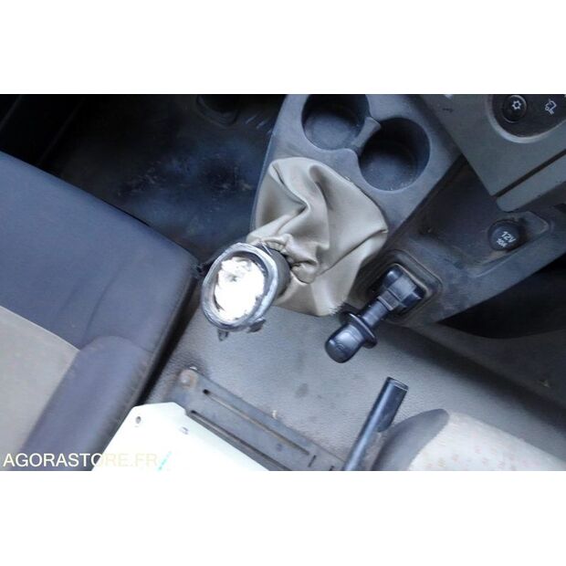 2010 Renault Midlum-40611126