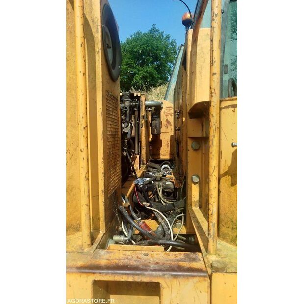 CASE 688-40611810