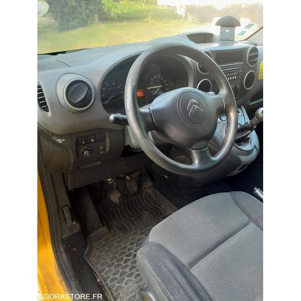 2017 سيتروين BERLINGO-40612764