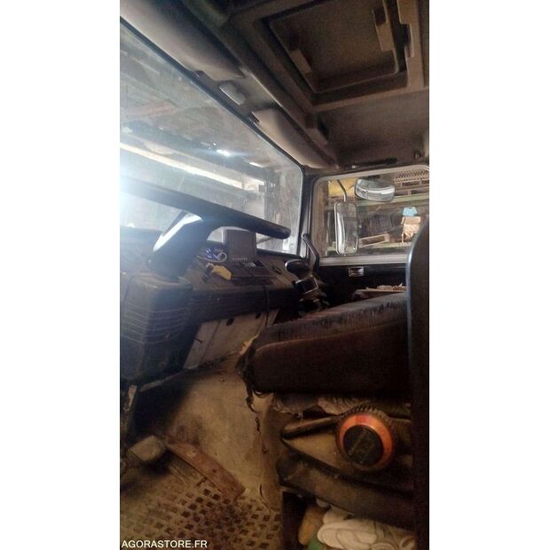 1985 Renault G230-40613278