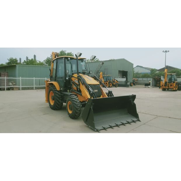 2025 جيه سي بي 3CX-40619386