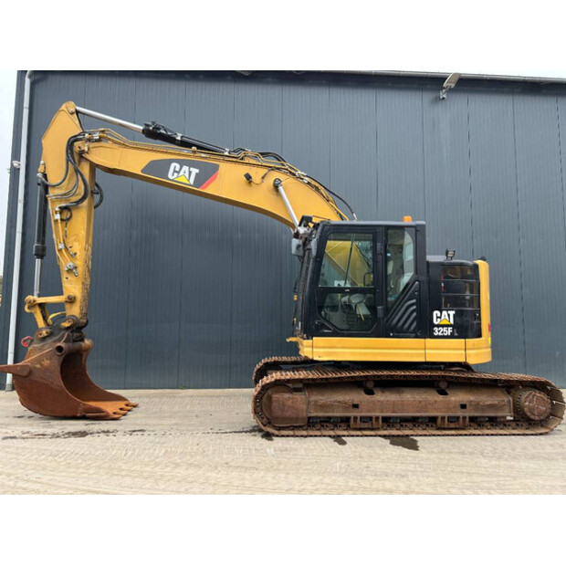 2018 Caterpillar 325FLCR-40624471