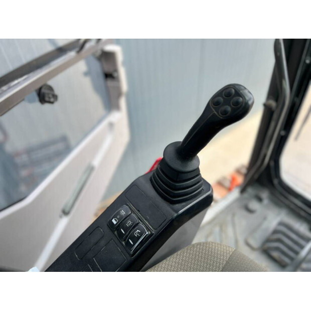 2018 فولفو EC750EL-40624852