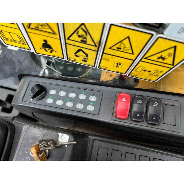 2015 Caterpillar M318F-40626489