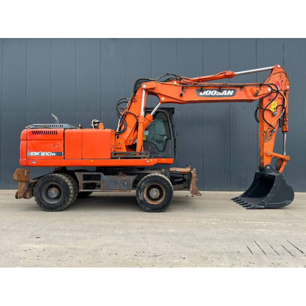 2014 Doosan DX210W-40626679