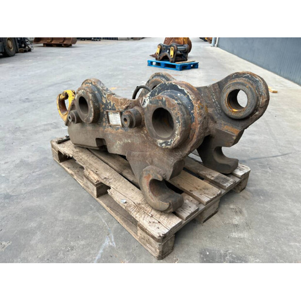 2016 Caterpillar 352F-40627862