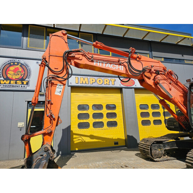 2007 Hitachi ZX180LC-3-40631551
