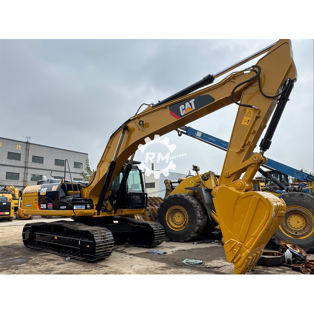 2019 Caterpillar 329D-40644519