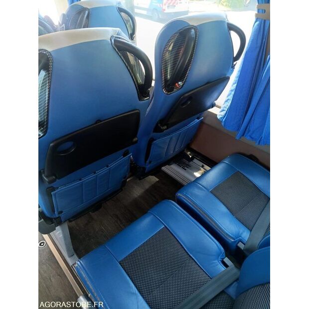2015 Iveco MAGELYS-40658468