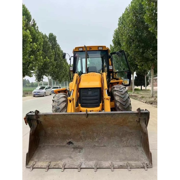 2023 JCB 3CX-40658693