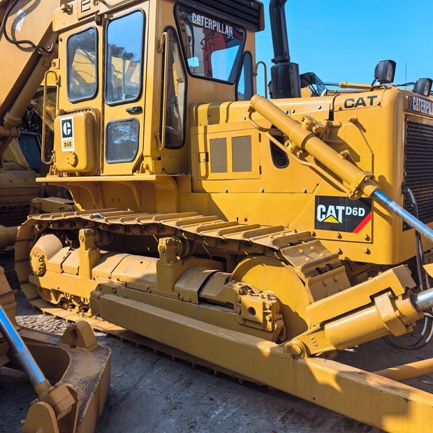 كاتربيلر D6D-40664211