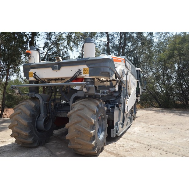 2016 Wirtgen WR240-40664823