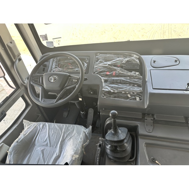 2025 Tata TATA 1618 70STR EXECUTIVE-40669247