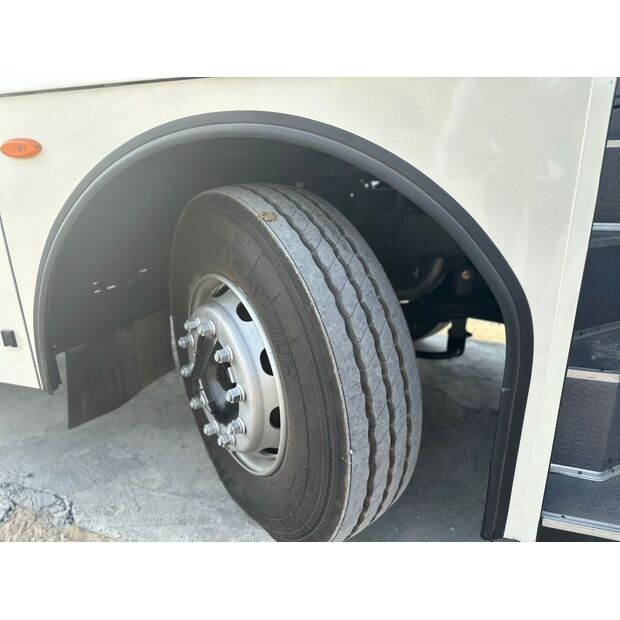 2025 Tata LPO 1618-40669264