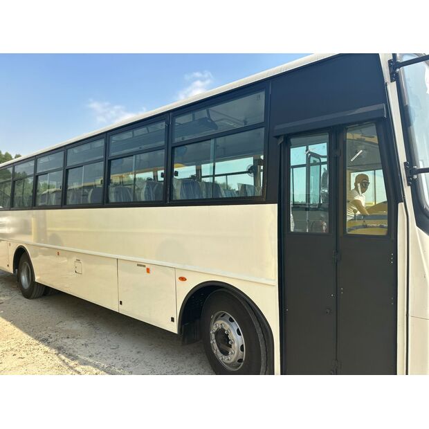 2025 Tata LPO 1618-40669277