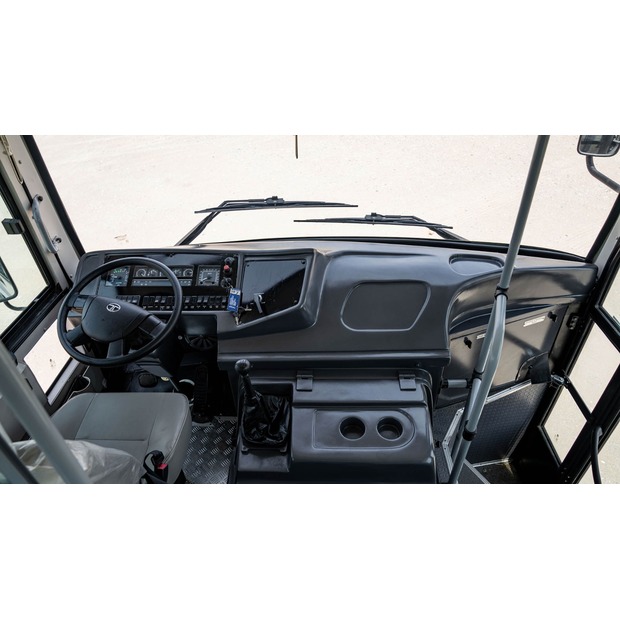 2025 Tata LPO 1618-40669289