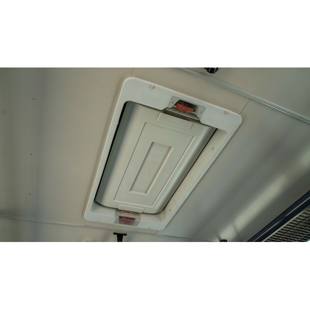 2025 Tata LPO 1618-40669301
